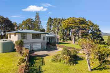 3001 State Highway 2, Waitakaruru