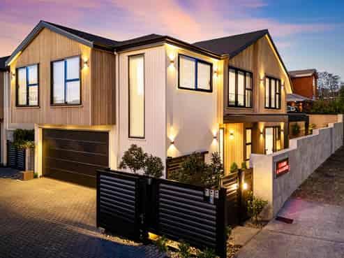 27 King George Avenue, Epsom
