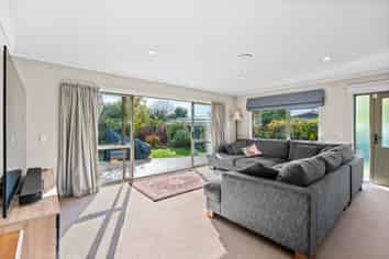 1 Sackville Street, Martinborough
