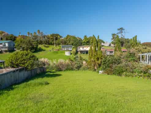 32 Hamilton Road, Surfdale