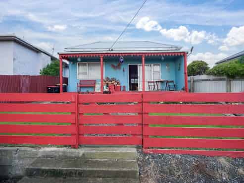 118 Barrow Street, Bluff