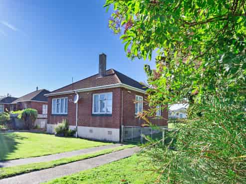 443 Tay Street, Turnbull Thomson Park
