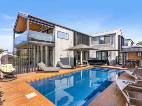 101 Beach Road, Whangamata