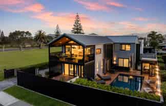 101 Beach Road, Whangamata
