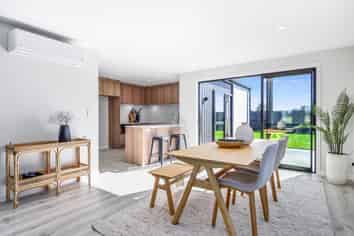 15 Tiroake Street, Ruakura