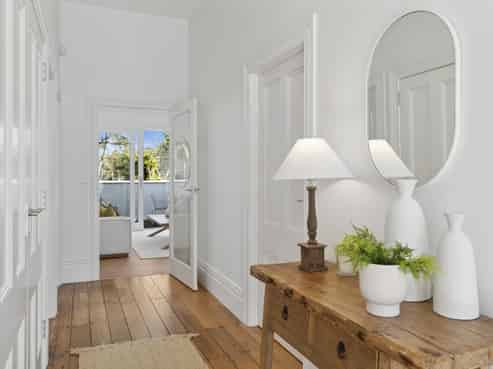 4 Clarence Road, Northcote Point