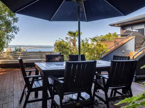 8 Brunette Drive, Acacia Bay