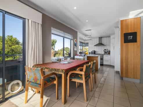 8 Brunette Drive, Acacia Bay