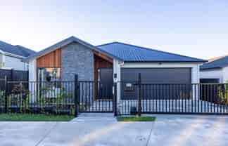 55 Tipu Crescent, Milldale
