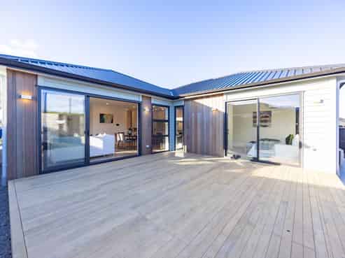 52 Tipu Crescent, Milldale