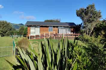 23 Paetawa Road, Waikanae