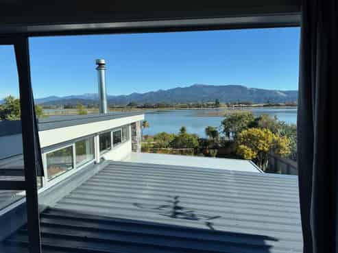 2/118 Trewavas Street, Motueka