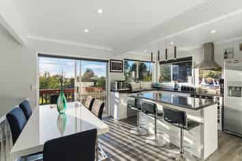 39 Seymour Place, Bellevue