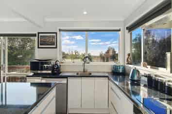 39 Seymour Place, Bellevue