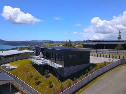 6 Sunset Heights, Cable Bay