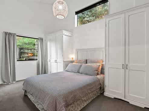 5B Wye Place, Fernhill/Sunshine Bay