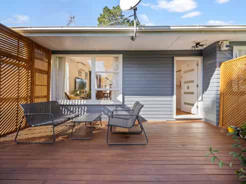 14 Simkin Avenue, Saint Johns