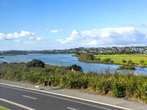 134 Arran Point Parade, Orewa
