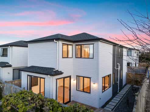 5B Notre Dame Way, Albany