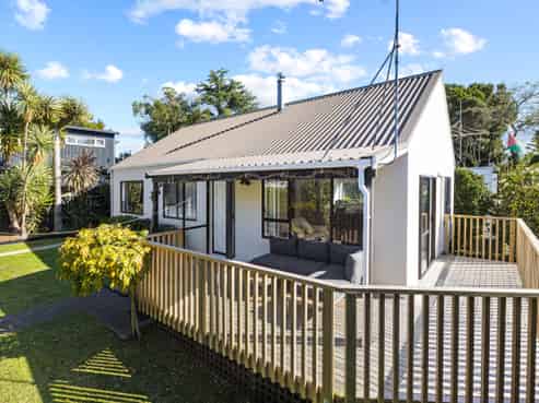 2/78 Salisbury Road, Birkdale