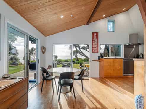 122 Mangakahia Drive, Whangapoua