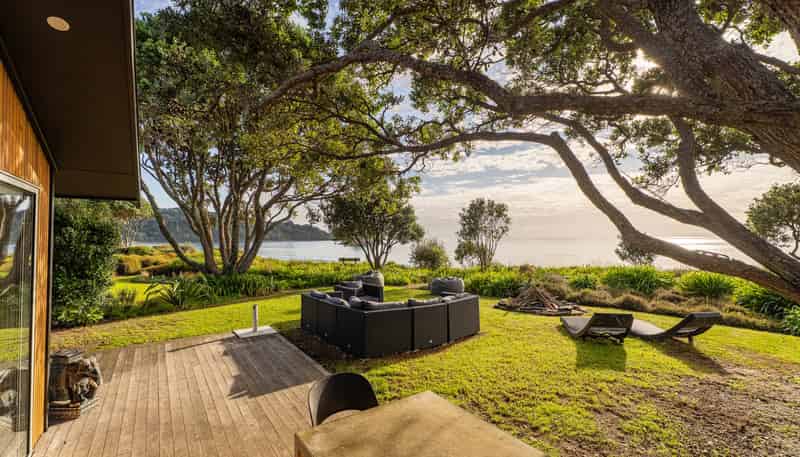 122 Mangakahia Drive, Whangapoua