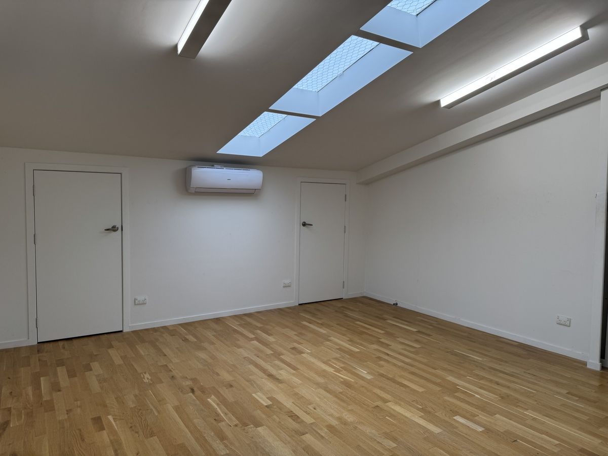 Glendene Warehouse with Showroom for Lease - Ansicht 6