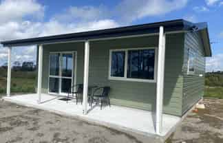 220 York Road, Stratford Surrounds