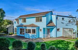 24 Saunders Close, Whitby