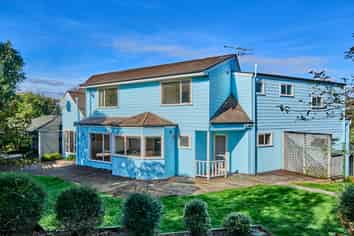 24 Saunders Close, Whitby