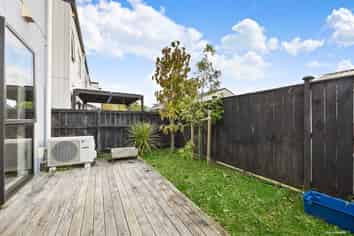 11 Houkura Way, Sandringham