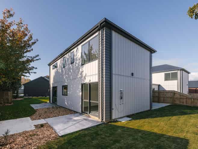 5 Cypress Way , Levin
