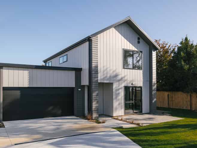 5 Cypress Way , Levin