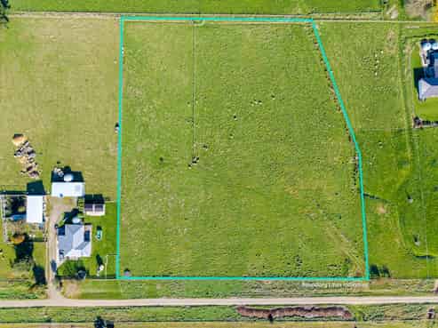 14 McCardle Road, Pahiatua