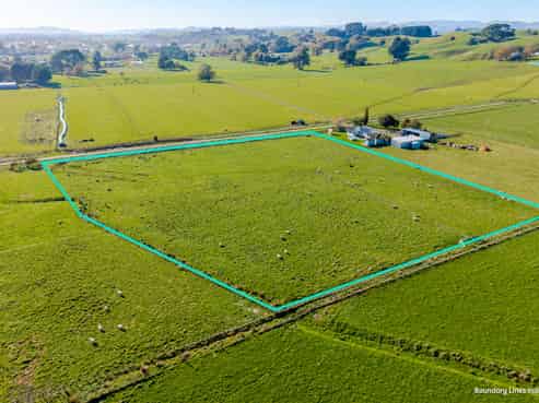 14 McCardle Road, Pahiatua