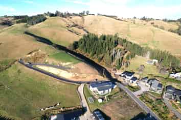 8 Carnea Heights, Mosgiel