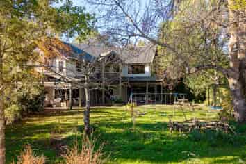 501 Upper Hook Road, MAKIKIHI