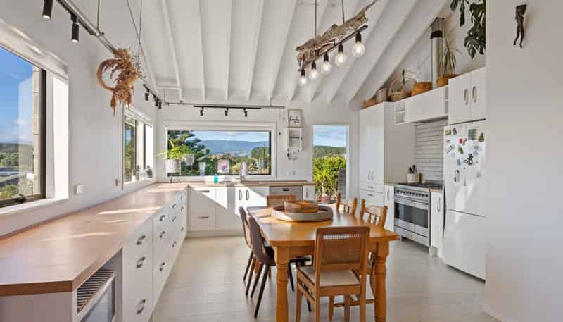 14 Koromiko Street, Otaki Beach