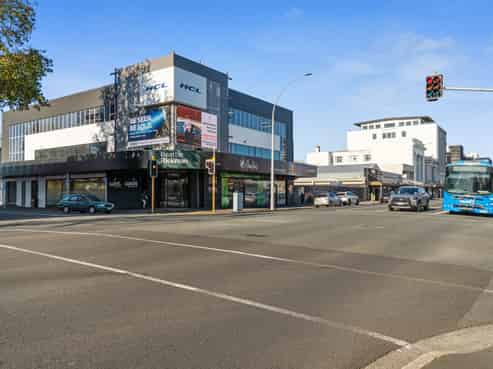 High Yielding Freehold Investment