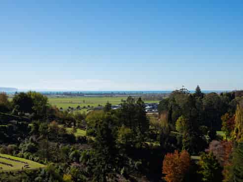 86 Oak Road, Poraiti