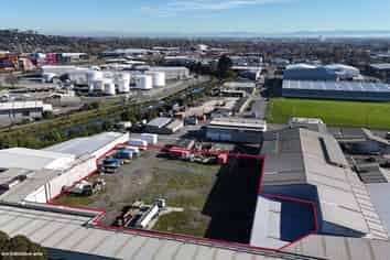 Woolston Warehouse and Yard