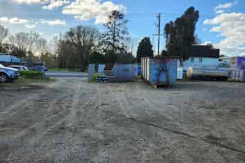 Workshop and Yard for Lease – Strategic Location