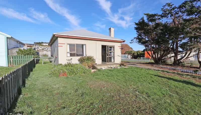48 Blackwater Street, Bluff