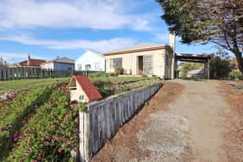 48 Blackwater Street, Bluff