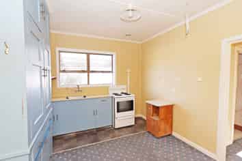 48 Blackwater Street, Bluff