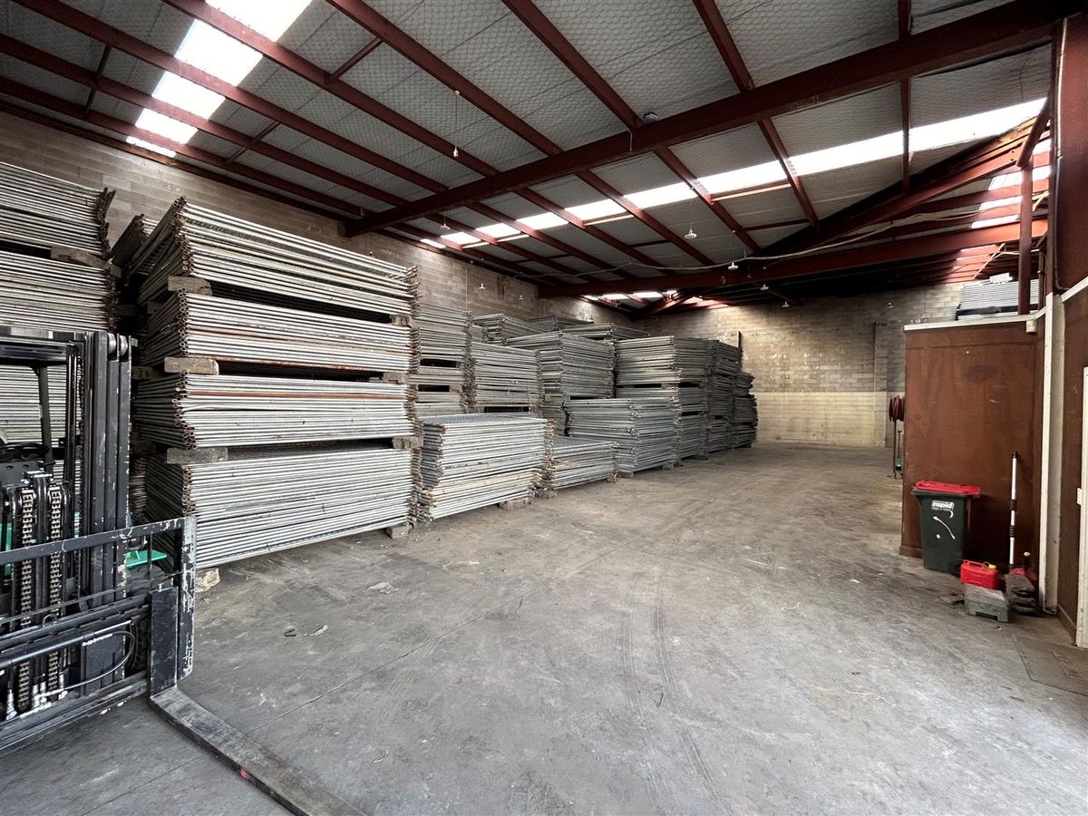 Savills | Affordable Industrial Units – 552sqm - Görünüm 2