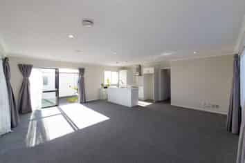 12A Clark Avenue, Pirimai
