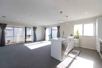 12A Clark Avenue, Pirimai