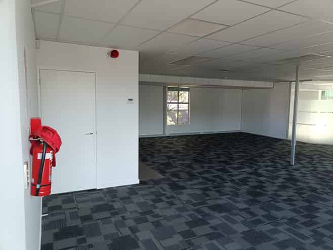 MODERN OFFICE IN HIGH PROFILE LOCATION-Grafton