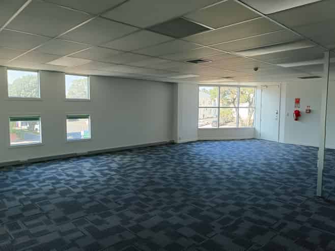 MODERN OFFICE IN HIGH PROFILE LOCATION-Grafton